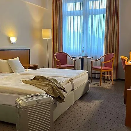 Отель Andersen 3*